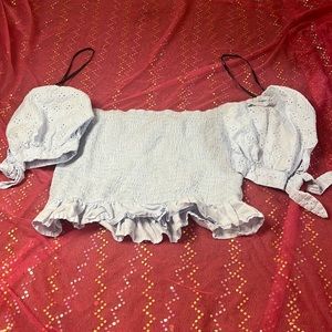 FOREVER 21 women’s power blue crop top